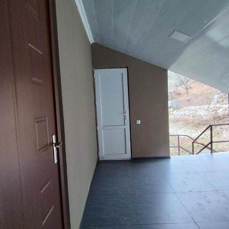 Lika'S Sweet House Apartment Katskhi Ngoại thất bức ảnh